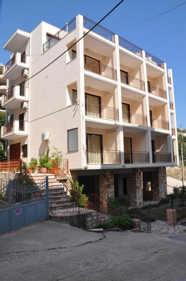 Nikos Hotel And Apartments Σαράντα Εξωτερικό φωτογραφία