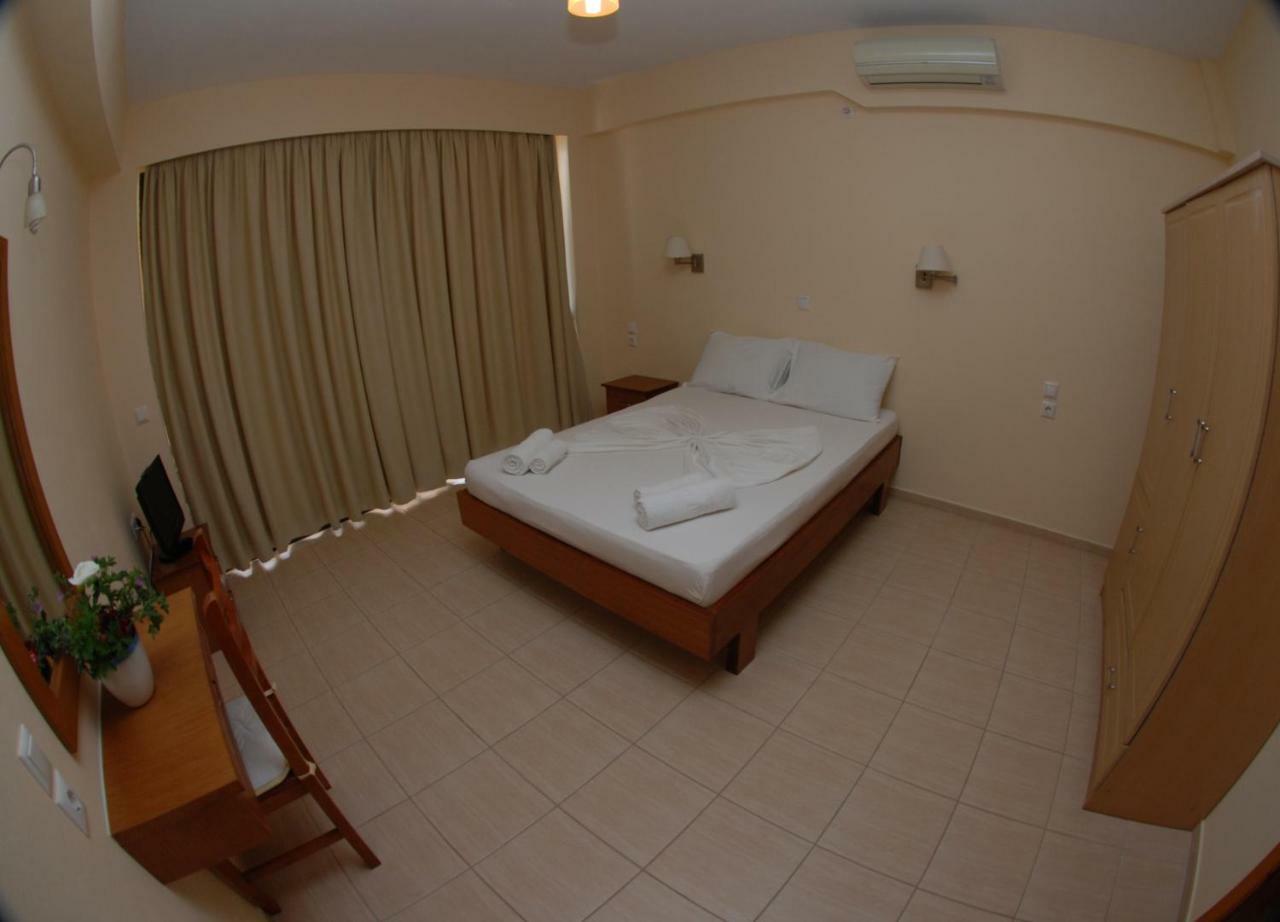 Nikos Hotel And Apartments Σαράντα Εξωτερικό φωτογραφία