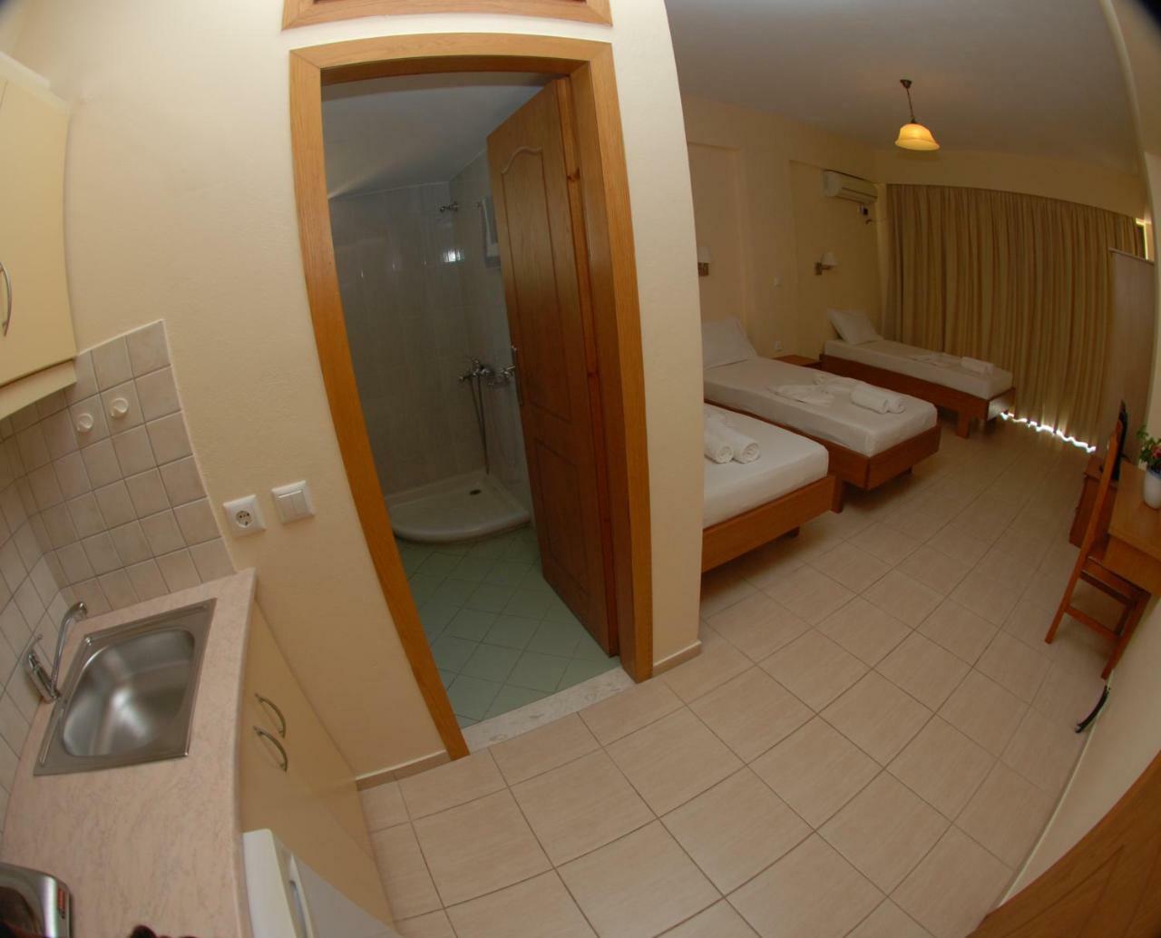 Nikos Hotel And Apartments Σαράντα Εξωτερικό φωτογραφία