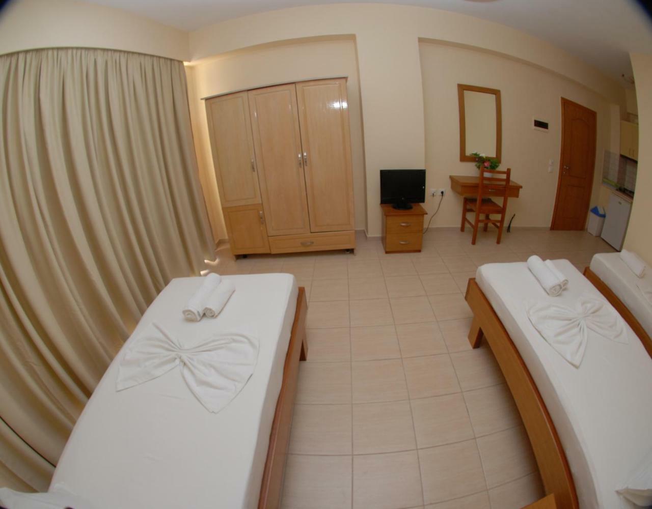 Nikos Hotel And Apartments Σαράντα Εξωτερικό φωτογραφία