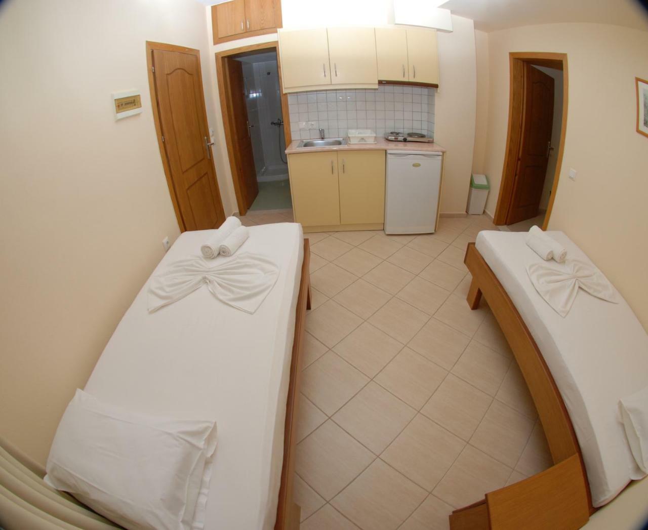 Nikos Hotel And Apartments Σαράντα Εξωτερικό φωτογραφία
