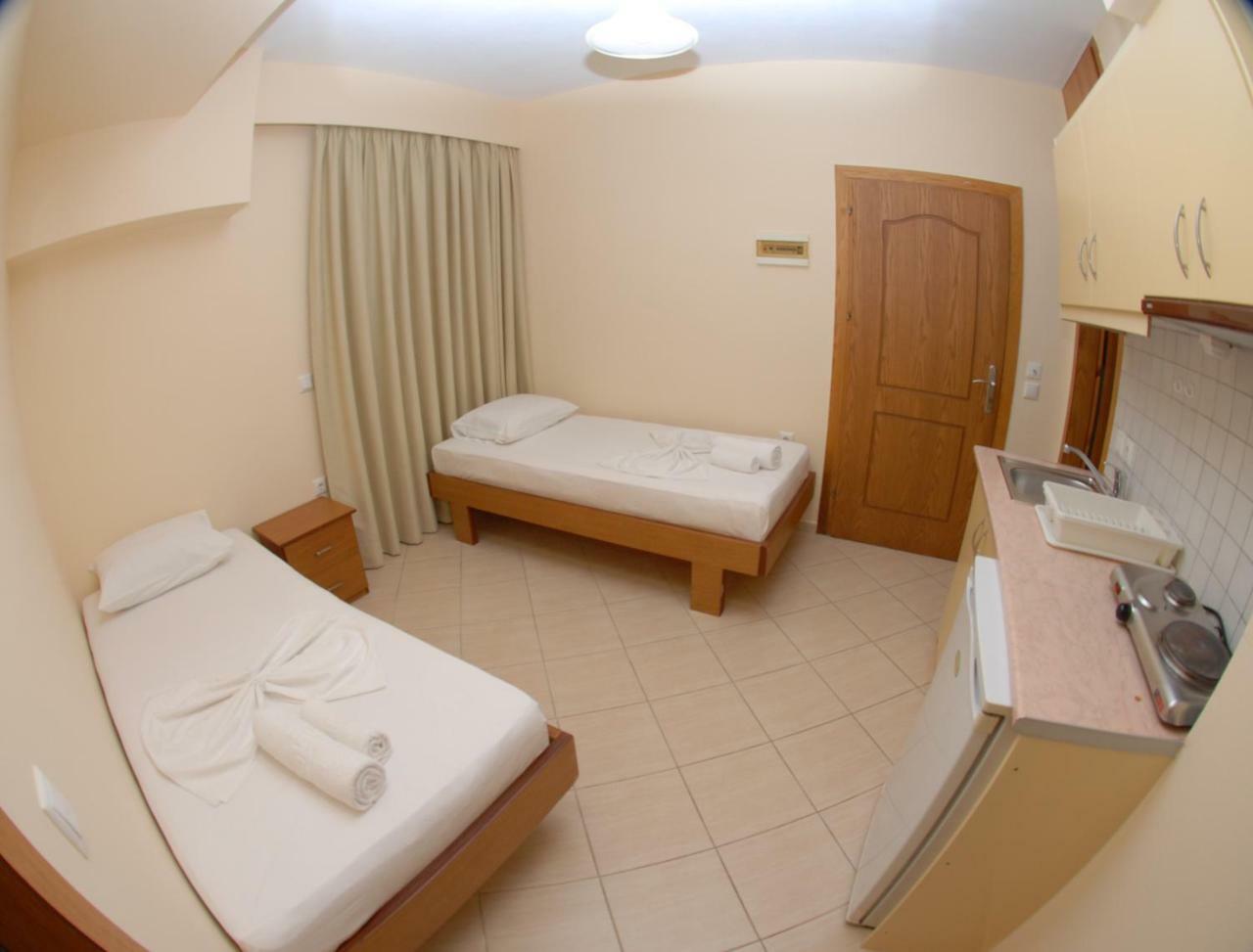 Nikos Hotel And Apartments Σαράντα Εξωτερικό φωτογραφία